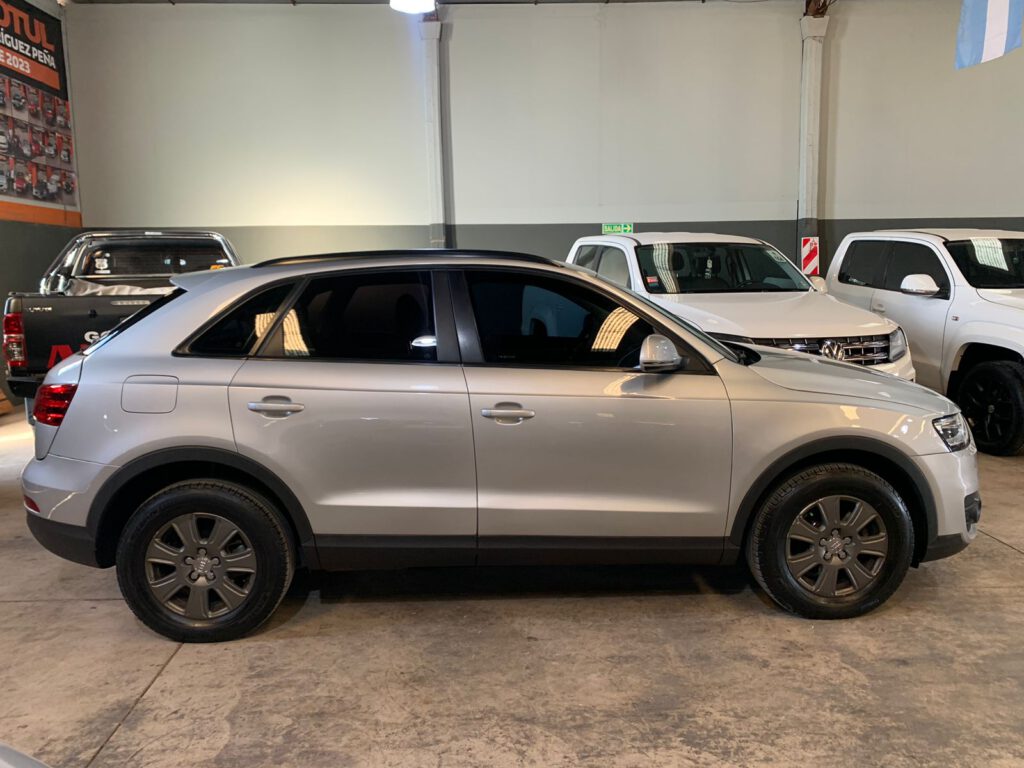 Audi Q3 TFSI Quattro M/T 2.0 Nafta 2013