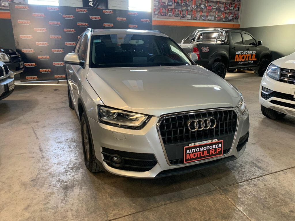 Audi Q3 TFSI Quattro M/T 2.0 Nafta 2013