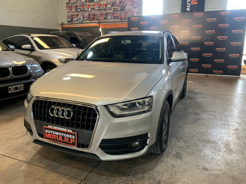 Audi Q3 TFSI Quattro M/T 2.0 Nafta 2013