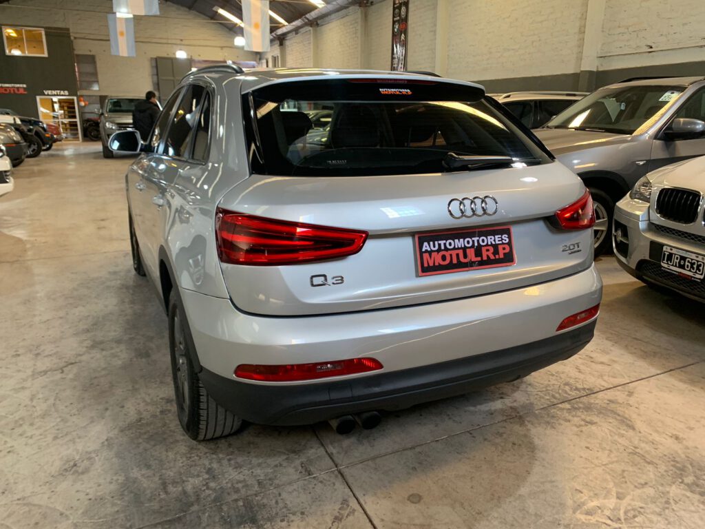 Audi Q3 TFSI Quattro M/T 2.0 Nafta 2013