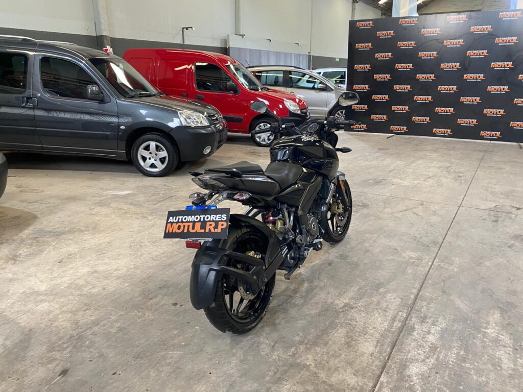 Bajaj Rouser NS 200 Nafta 2018