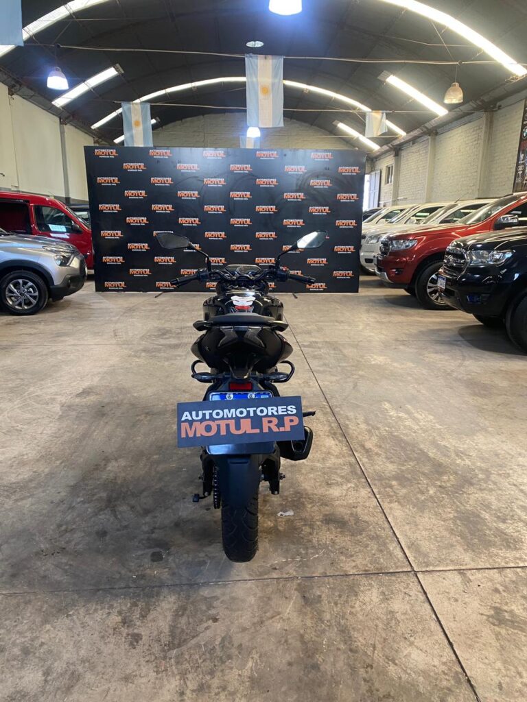 Bajaj Rouser N250 Nafta 2024